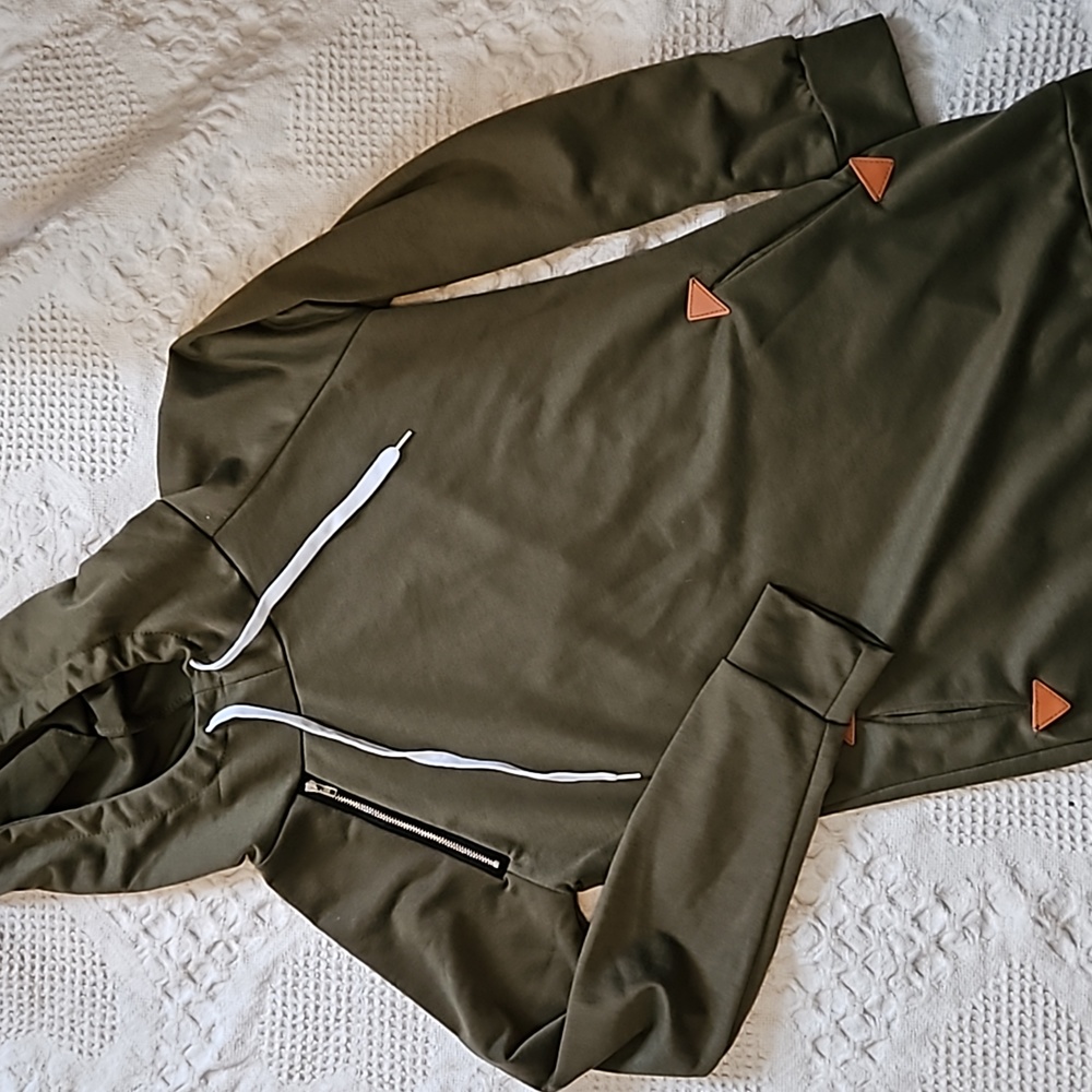 Green top/hoodie size small